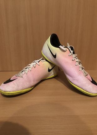 Nike mercurial soccer