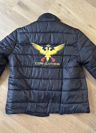 Чорна куртка пуфер зізолитим логотипом орла переможця6 фото
