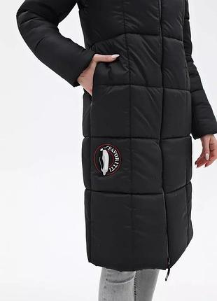 Удобный женский теплый пуховик на молнии с капюшоном5 фото