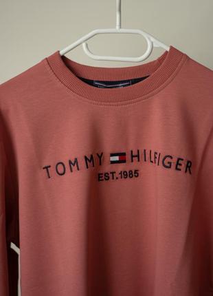 Стильный свитшот tommy hilfiger