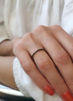 Кольцо серебряное женское колечко дорожка с черными камнями 17 размер серебро 925 покрыто родием 921ф2 0.91г