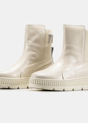 Женские бежевые ботинки puma fenty термо