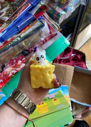 Іграшка антистрес резинова сир з пандою жовтий2 фото