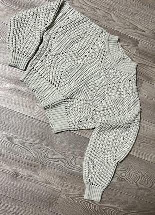 Укороченный свитер