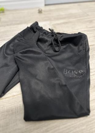 Мальчишки спортивные штаны hugo boss