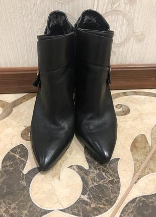 Ботинки guess полуботинки 38