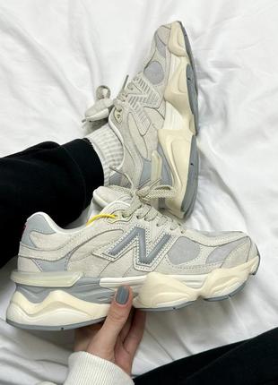 Женские зимние серые стильные трендовые кроссовки на подобии new balance 9060 beige (мех) 2023