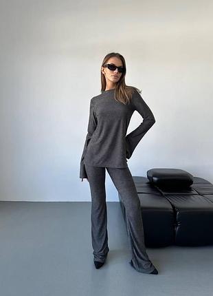 Стильний жіночий костюм, комфортний жіночий костюм сірого кольору для прогулянок
