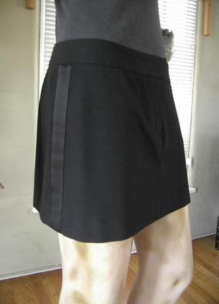 Trina turk черная юбка с атласными лампасами р 44