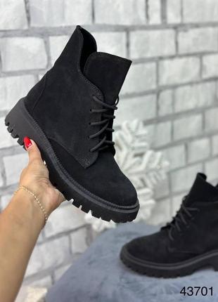 Зимові жіночі замшеві ботинки чорного кольору, трендові жіночі ботинки на шнурівці