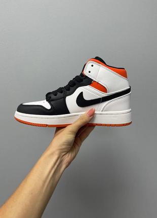 Кроссовки nike air jordan 1 retro mid «black orange white’5 фото