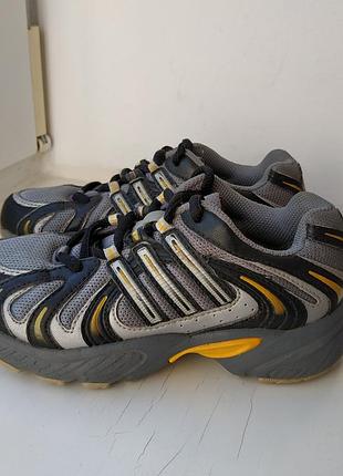 Кроссовки в сеточку на мальчика adidas 30р. 19 см.