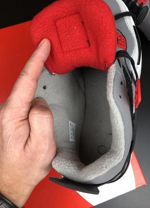 Nike air jordan 1 retro кроссовки мужские кожаные отличное качество зимние осенние на флисе ботинки высокие теплые сапоги серые с красным6 фото