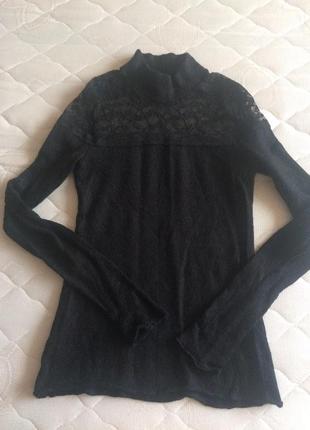 Оригінальний топ з мереживом с-м