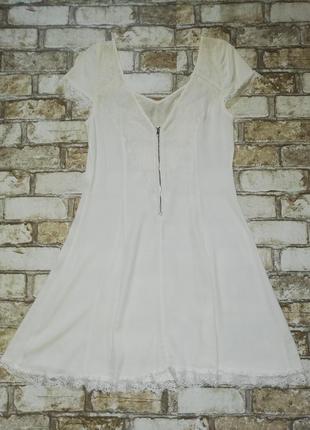 Нежное кремовое платье с кружевом5 фото