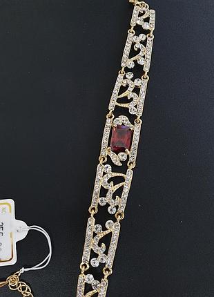 Браслет с красным камнем