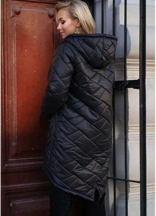 Зимова стьогана куртка з подовженою спинкою, курточка з капюшоном. зимняя удлиненная куртка 48-584 фото