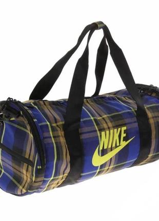 Стиль сумка бочонок nike raceday md duffel plaid2 фото