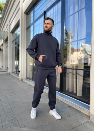 Теплый спортивный костюм на флисе не кашлатятся