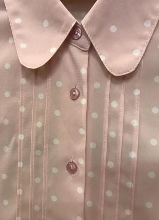 Огромный выбор красивых блуз и рубашек.