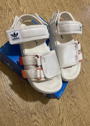 Сандалии adidas