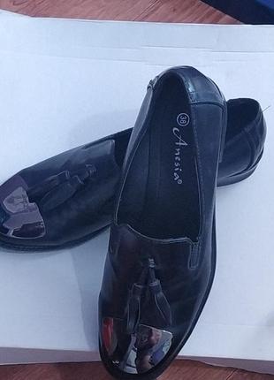 Жвночі туфлі -лофери