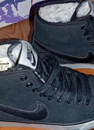 Оригінальні кеди, кросівки nike осійні.10 фото