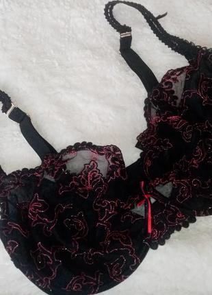 Кружевной бюстгальтер мягкая чашка