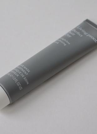 Living proof perfect hair day weightless hydrating mask