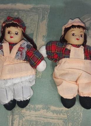 Набор фарфоровых винтажных интерьерных кукол