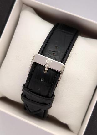 Серебристые мужские часы на ремешке с черным циферблатом, отображение даты5 фото