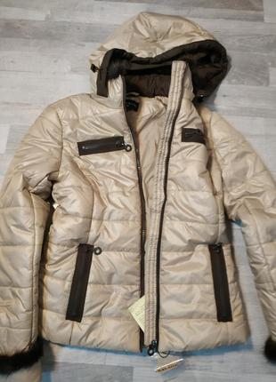 Жіноча демісезонна куртка, бренду savage,нова, хутро натуральна норка, капюшон...