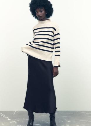 Теплий светр в смужку zara