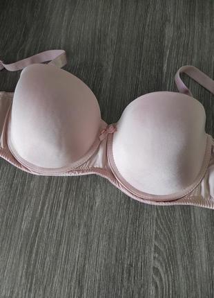 Гладкий бюстгальтер на косточках