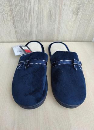 Капці від marks & spencer.
