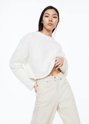 Плюшевий білий оверсайз светр h&m
