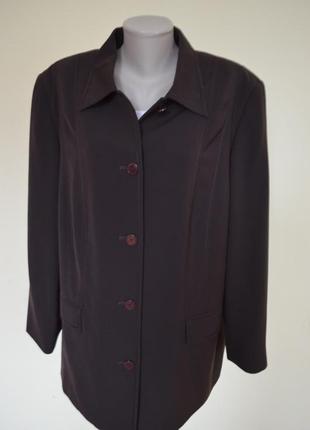 Шикарний класичний брендовий подовжений жакет кольору шоколаду великого розміру