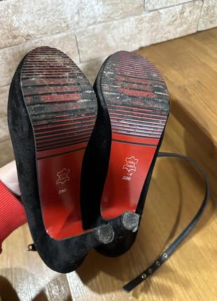 Замшеві туфлі з ремінцями3 фото