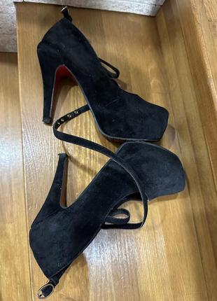 Замшеві туфлі з ремінцями5 фото