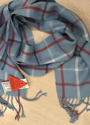 Шарф в наличии.