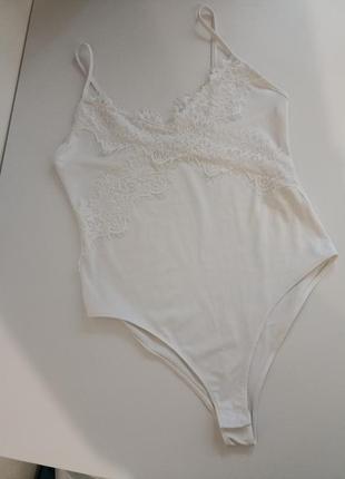Боди белое на бретелях zara