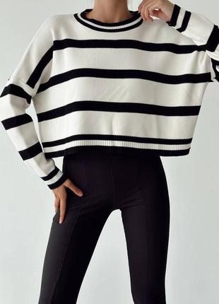 Акриловая укороченная кофта свитер свободного кроя в полоску оверсайз модная трендовая