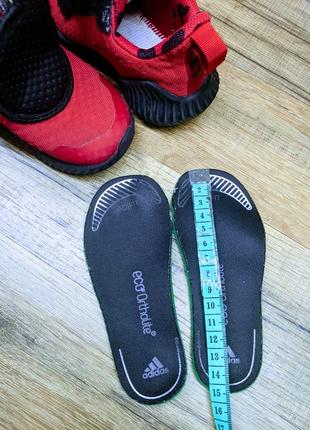 Adidas disney дитячі кросівки7 фото