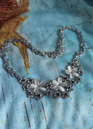 Элегантное ожерелье, колье в стиле античное серебро, цветы, опал, цветок, в стиле маркащит, чокер, кристалл