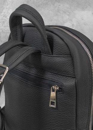 Женский рюкзак черный из натуральной кожи3 фото