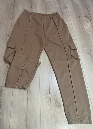 Джоггеры мокко спереди со швом на флисе/ тепле