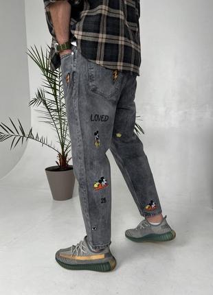 Свободного фасона джинсы mom с вышивкой2 фото