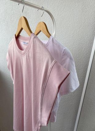 Стильная нежно розовая футболка с глубокими вырезами zara6 фото