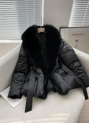 Шикарная черная зимняя куртка 90% гусиный пух