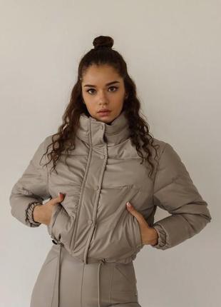Продам стильну куртку